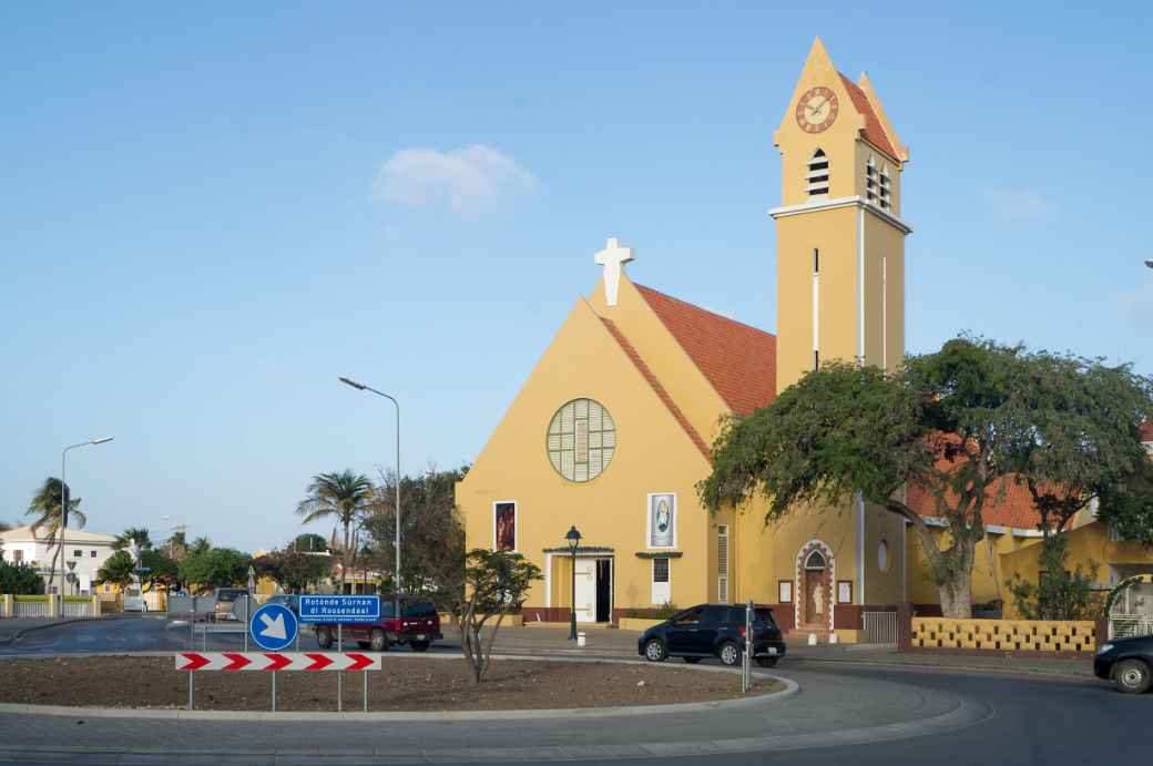 San Bernardo Church, Kralendijk